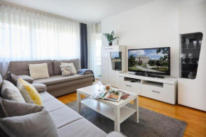 Apartment MADRAL